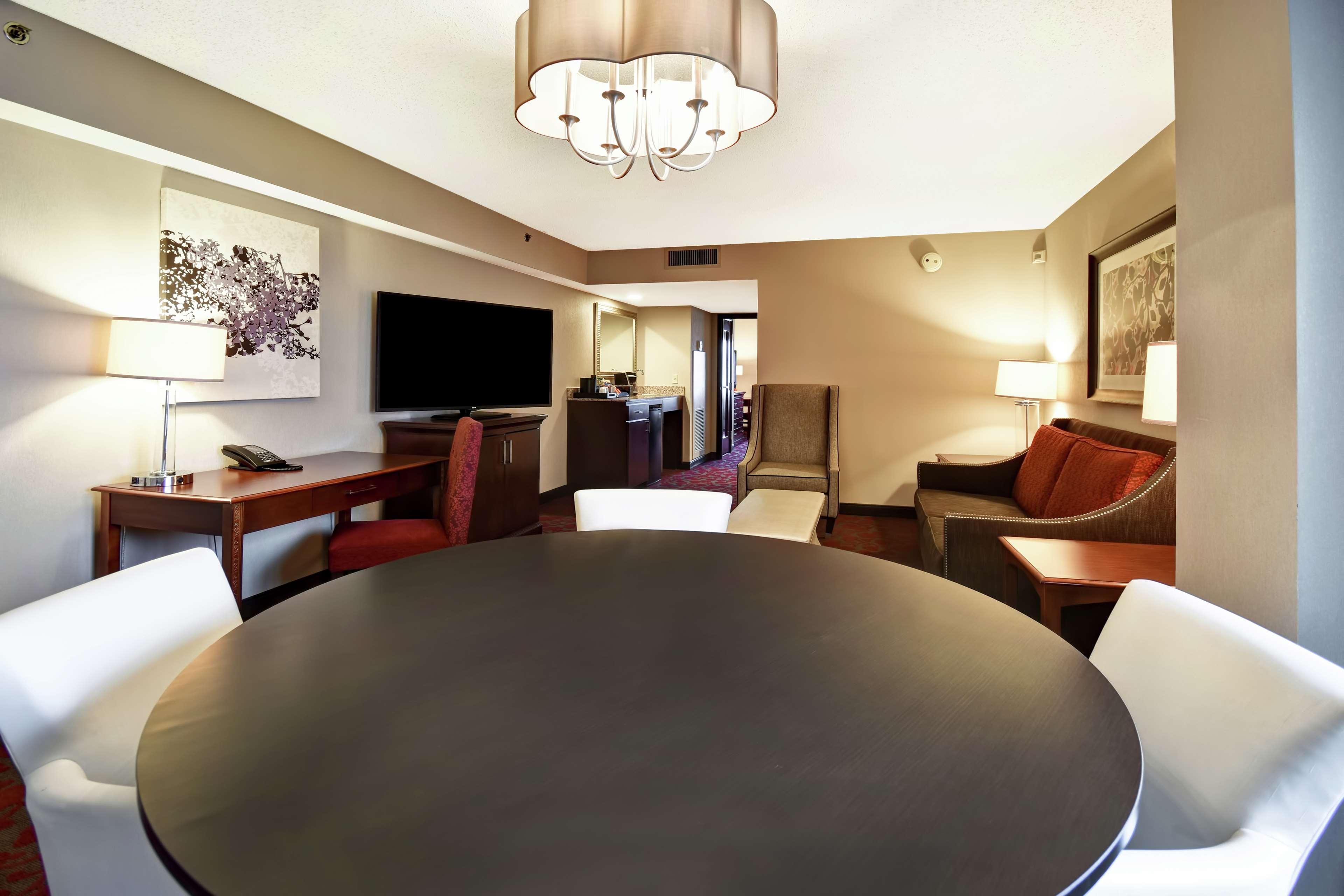 Embassy Suites By Hilton Dulles Airport Herndon Exterior foto